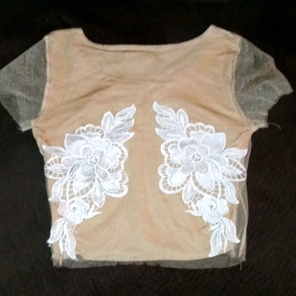 Cute Cropped Tee - Picture 2 of 6